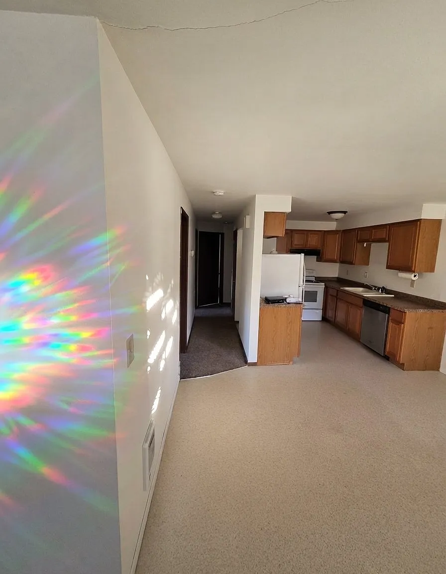 230 SW Maple St — Photo 4