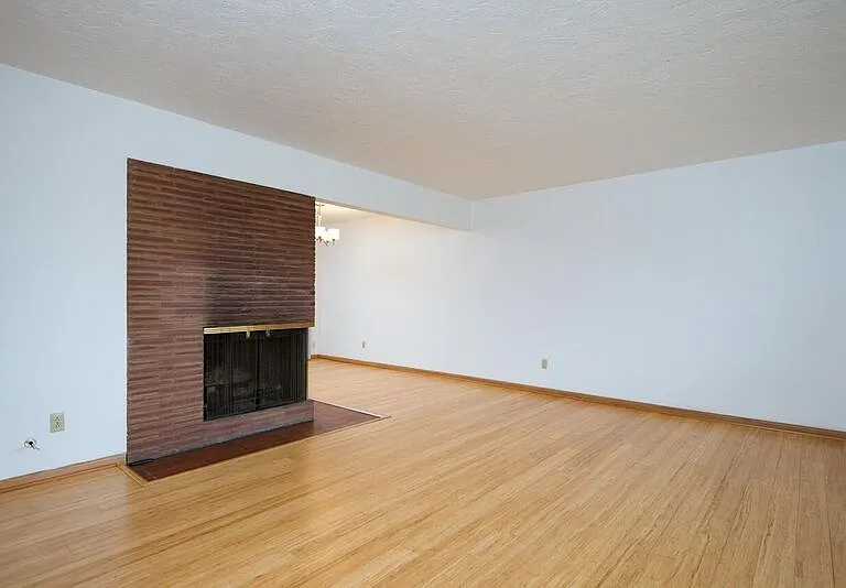 6202 E Burnside St — Photo 12