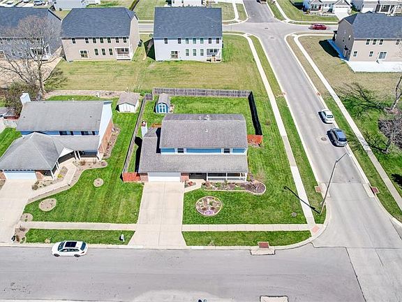 4th image of 6679 Deer Bluff Dr