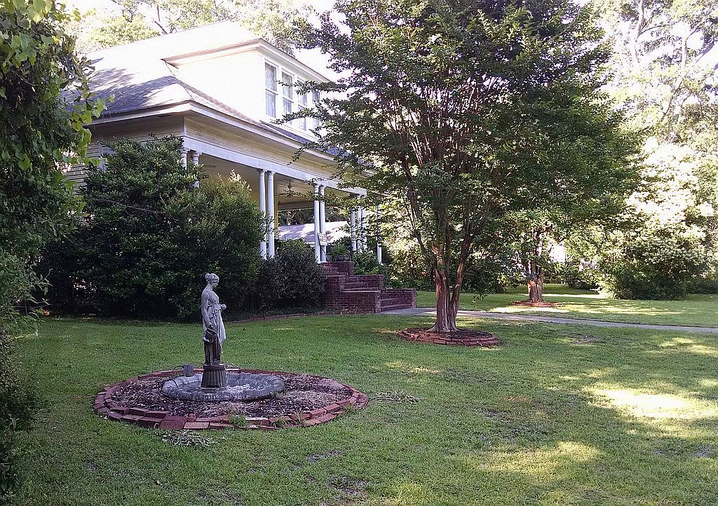 707 NE Main St, Easley, SC 29640 Zillow