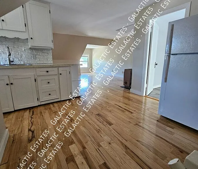 696 Hevey St #3 — Photo 1