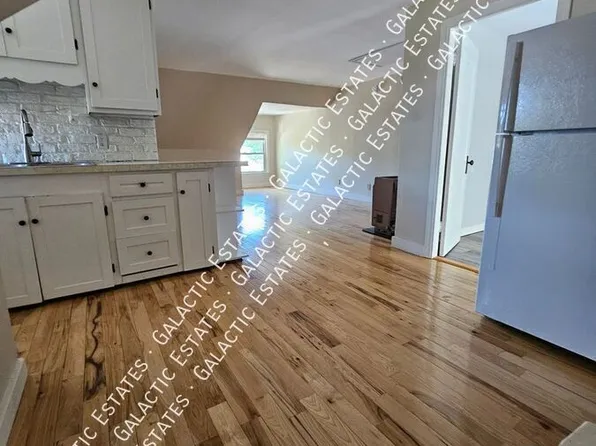 696 Hevey St, Manchester, NH