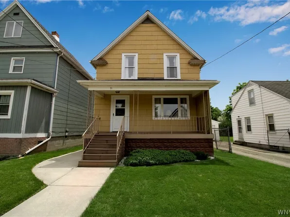 31 Modern Ave, Lackawanna, NY 14218