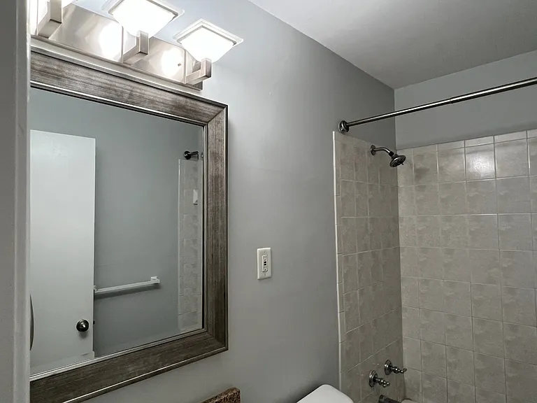 1502 Lynn Way — Photo 21