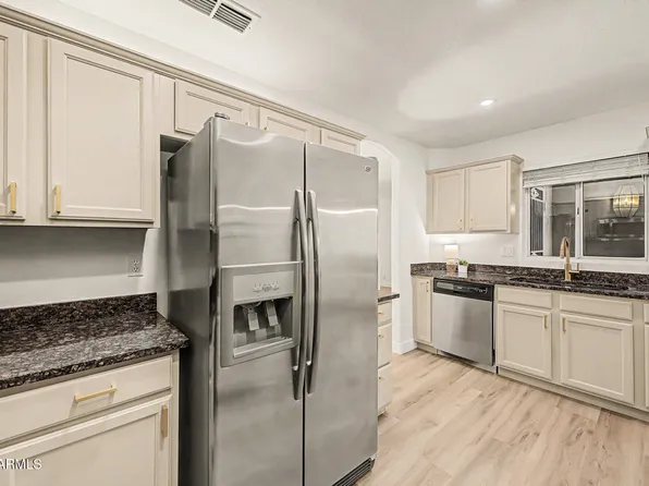 19420 N 83RD Drive, Peoria, AZ 85382
