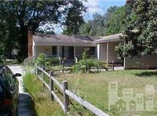 813 N James St, Whiteville, NC 28472