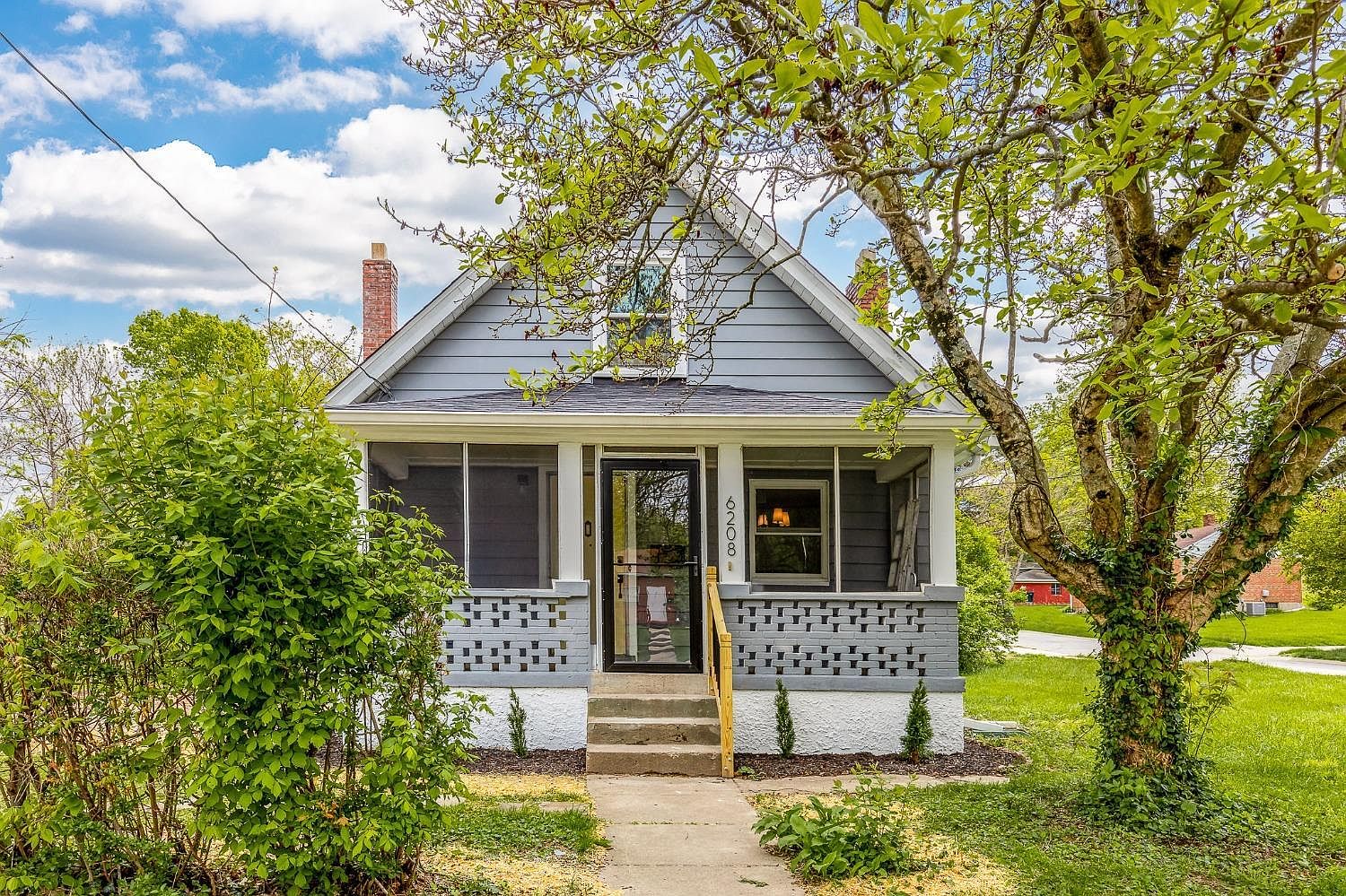 6208 Red Bank Rd Cincinnati OH 45213 Zillow