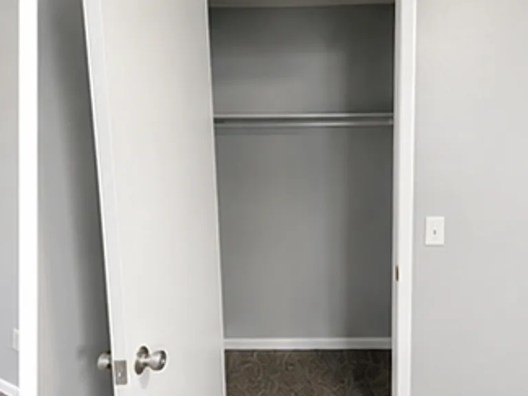 290 W National Dr — Photo 11