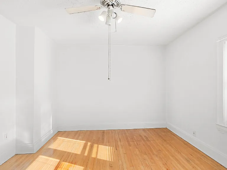 12467-12469 Cedar Rd — Photo 18