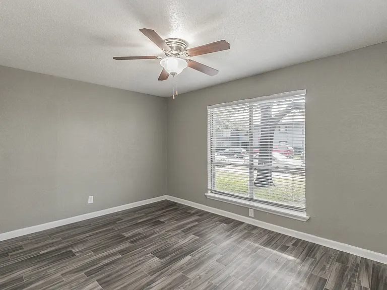 Chapel Creek Apartments — Photo 49