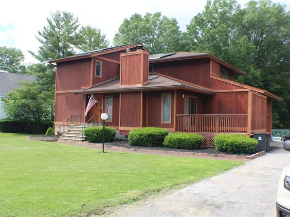 7 Bayberry Lane, Poughkeepsie, NY 12603