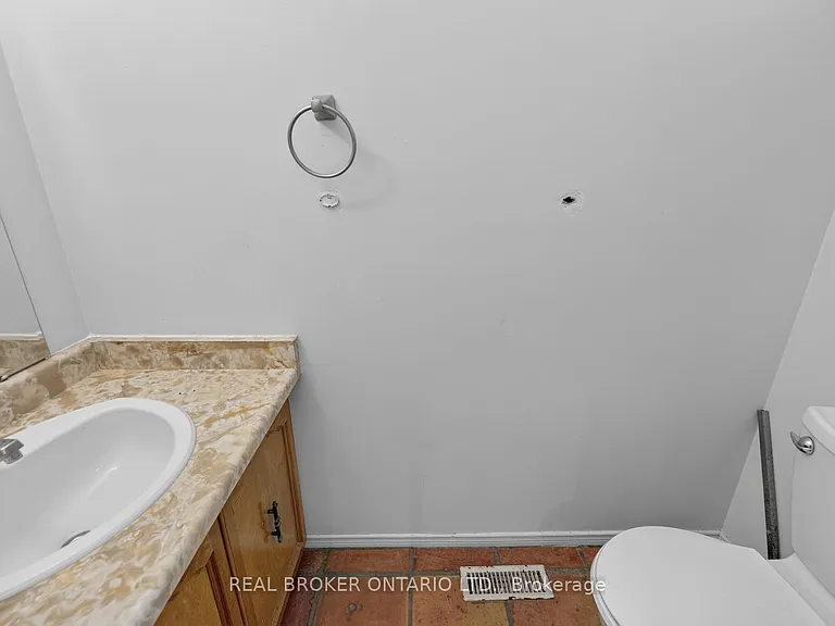 109 Robert Hicks Dr — Photo 15