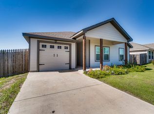 319 Blakney St, Cleburne, TX 76031