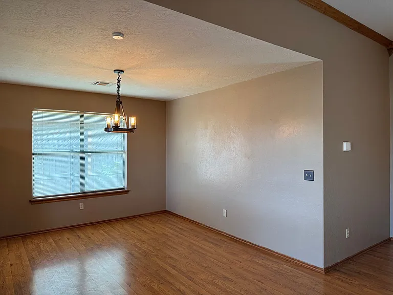 1506 SW 69th St — Photo 5