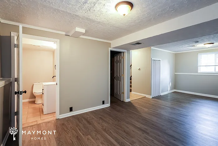 1137 Beechridge Ct — Photo 7