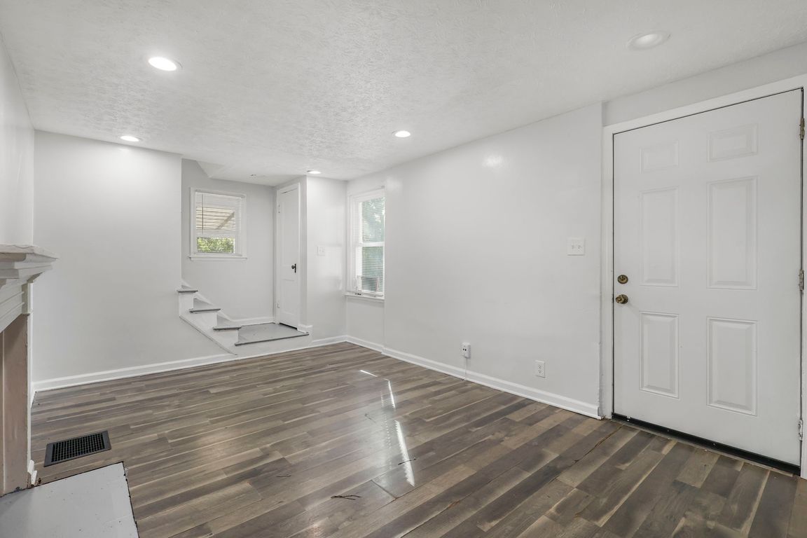 next background image