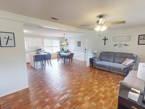 5th image of 1615 Lackey St