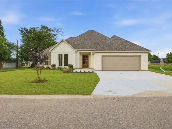 110 Butternut St, Hahnville, LA 70057