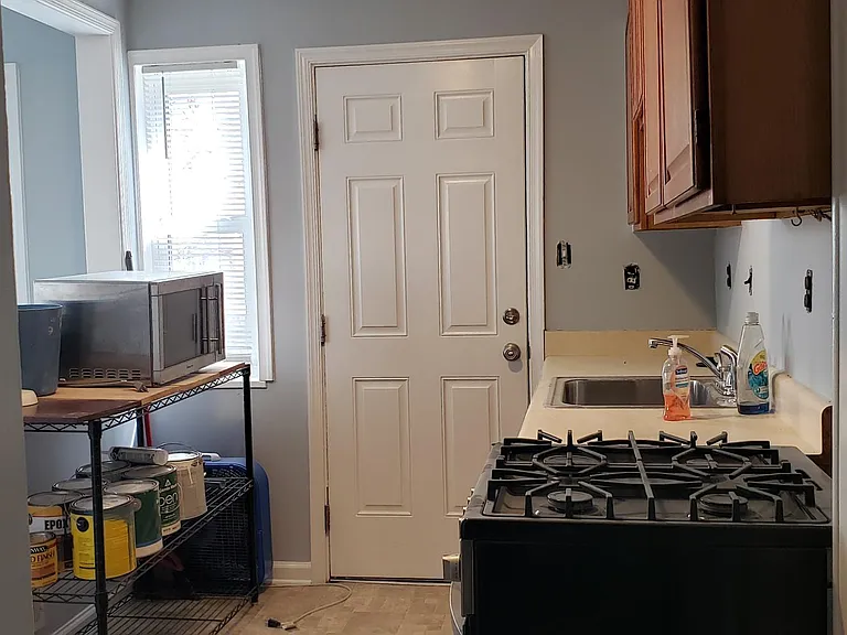 5651 Fenwick Dr — Photo 11