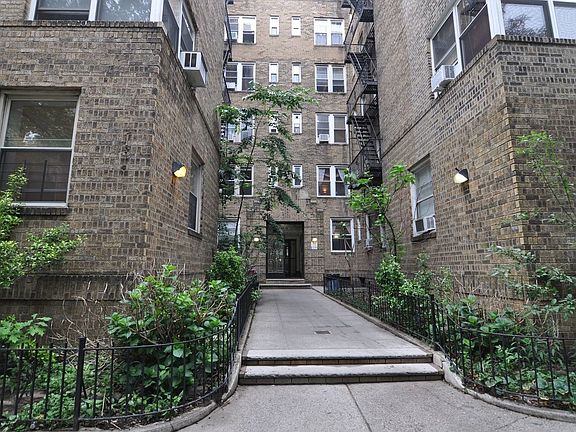 2nd image of 4129 46th St APT 6M