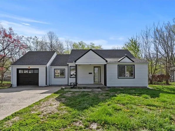 8401 Blue Ridge Blvd, Kansas City, MO 64138