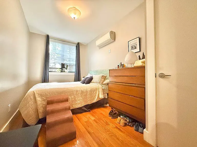 81 Carlton Ave #1 — Photo 3
