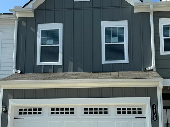 1138 Chastain Dr, Sugar Hill, GA 30518