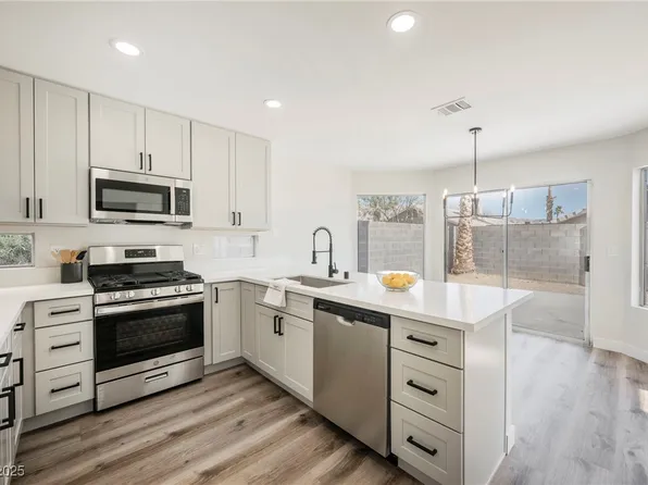 2220 Arborwood Way, Las Vegas, NV 89142