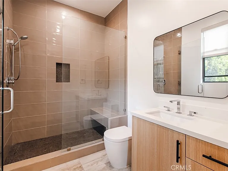 5017 Hesperia Ave — Photo 42