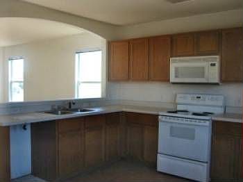 2nd image of 121 Quail Hollow Dr