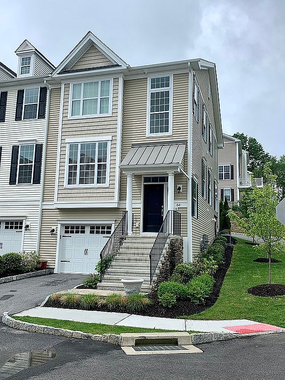 64 Moorland Dr, Danbury, CT 06810 Zillow