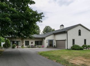 60 Park Ave, South Hadley, MA 01075