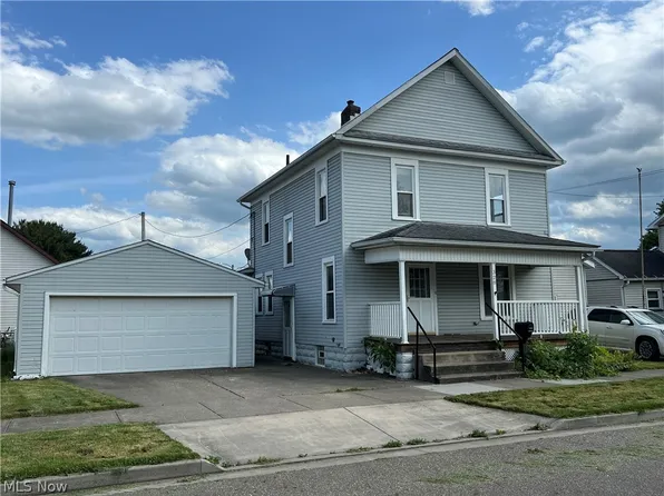 328 W 5th St, Dover, OH 44622