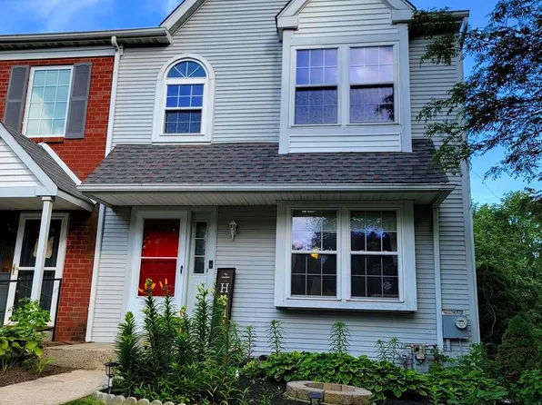 602 Greentree Ln, Eagleville, PA 19403