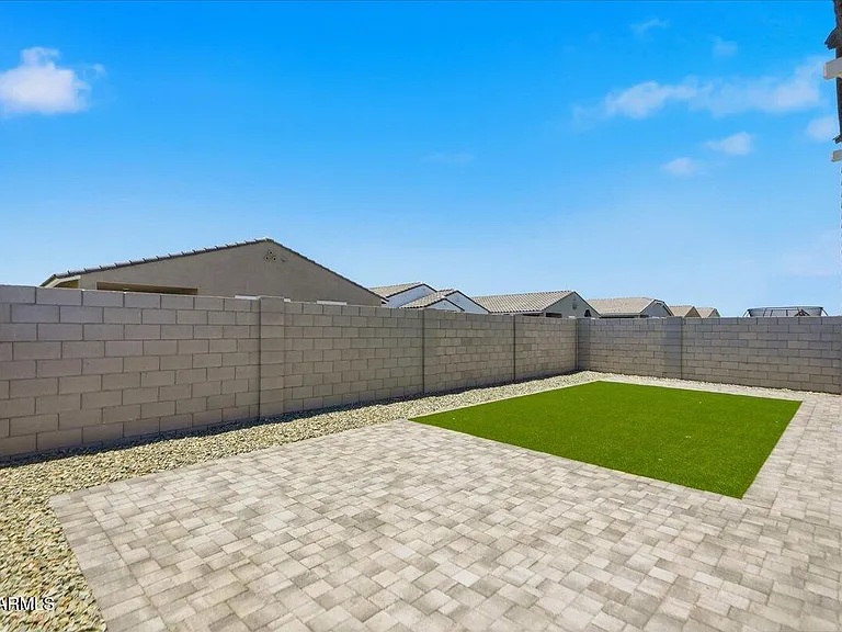 15875 W Cottontail Ln — Photo 61