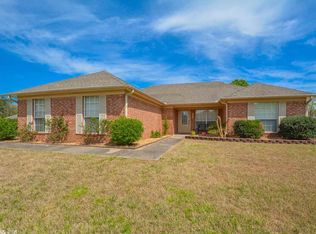 1402 Cedar Crest Dr, Benton, AR 72015