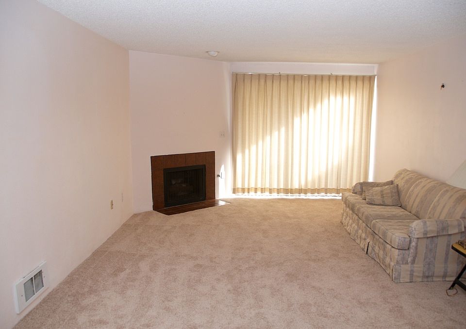 1st image of 10501 8th Ave NE APT 109