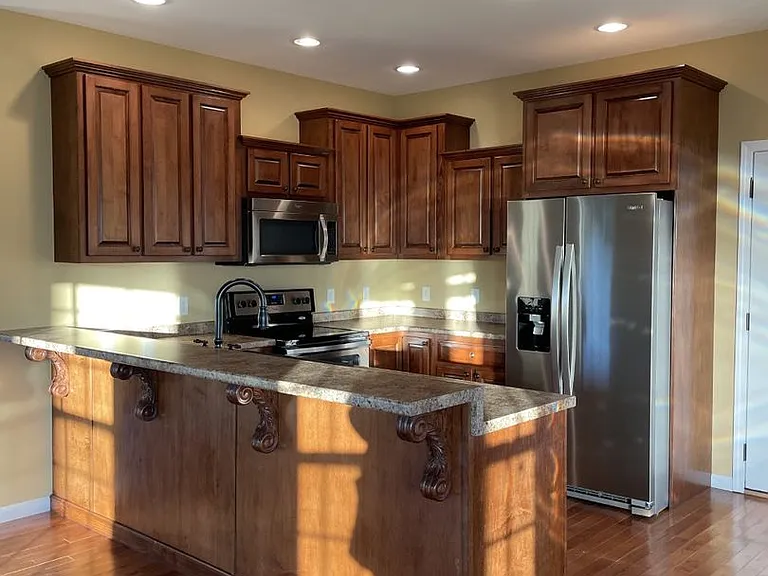 111 Stover Dr — Photo 10