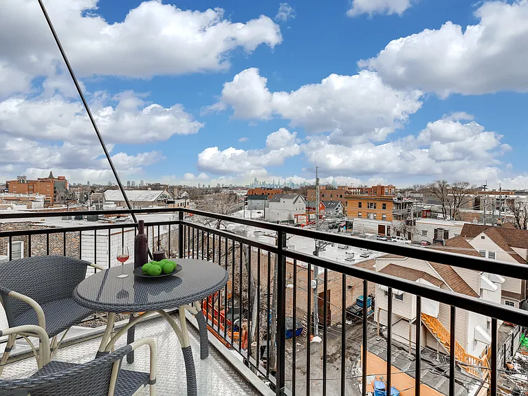 2813 W Belmont Ave #212 — Photo 13