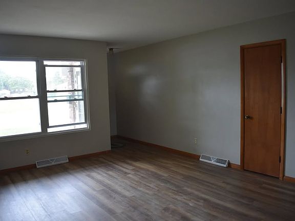 4th image of 9 Terrace Dr #19-2623