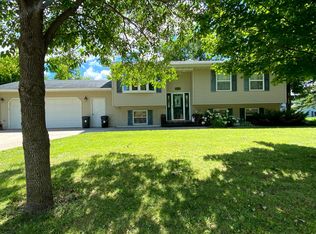 1053 Sunset Blvd, Hawley, MN 56549