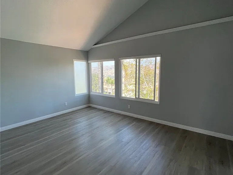 543 S Eveningsong Ln — Photo 14