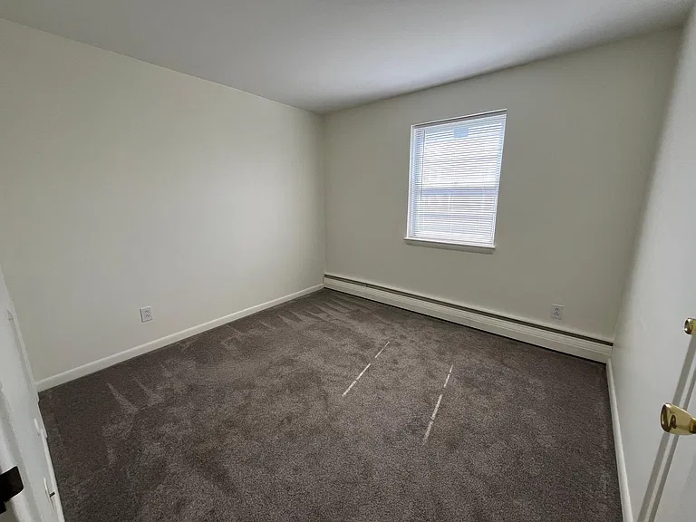 323 W Pennsylvania Ave #C — Photo 17