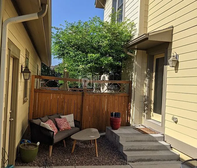 525 Homestead St — Photo 21
