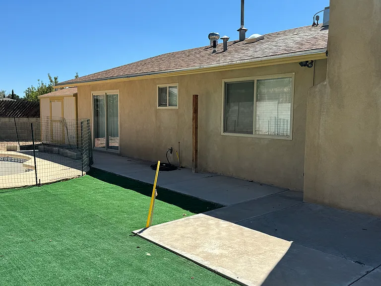 5637 Siboney Loop NE — Photo 12