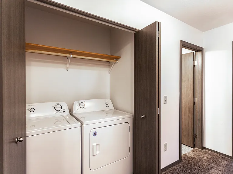 2 Bed Flat Washer/Dryer
