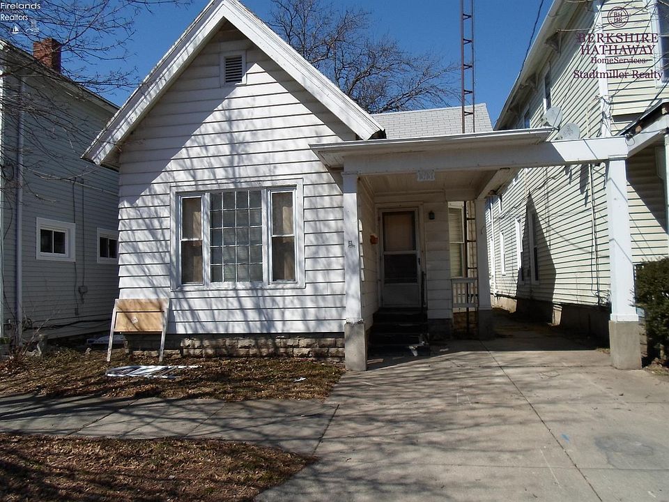2nd image of 313 E Madison St