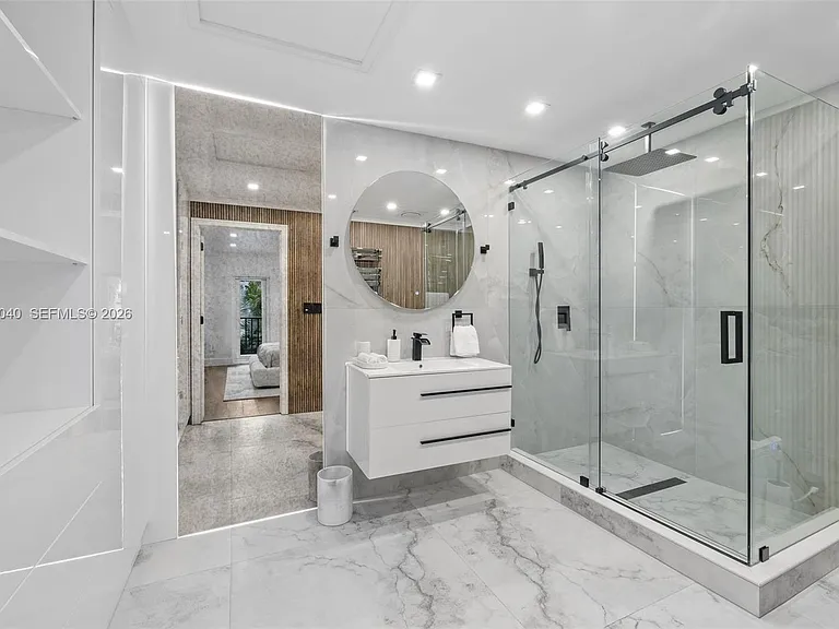 257 N Coconut Ln — Photo 29