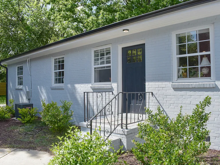 1308 S Bloodworth St — Photo 2