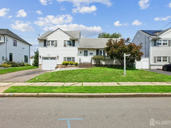 35 Heathcote Ave, Edison, NJ 08817
